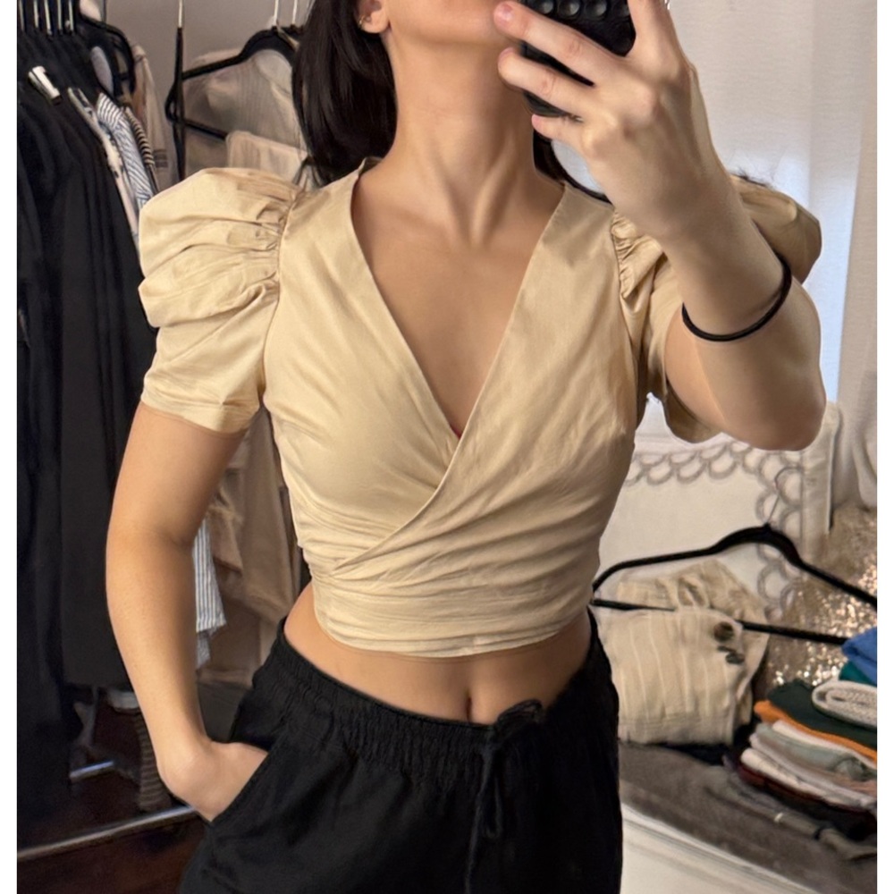 Forever 21 Crop Top Nude Beige Cream Puff Sleeve Crop Top Small - Picture 6 of 14